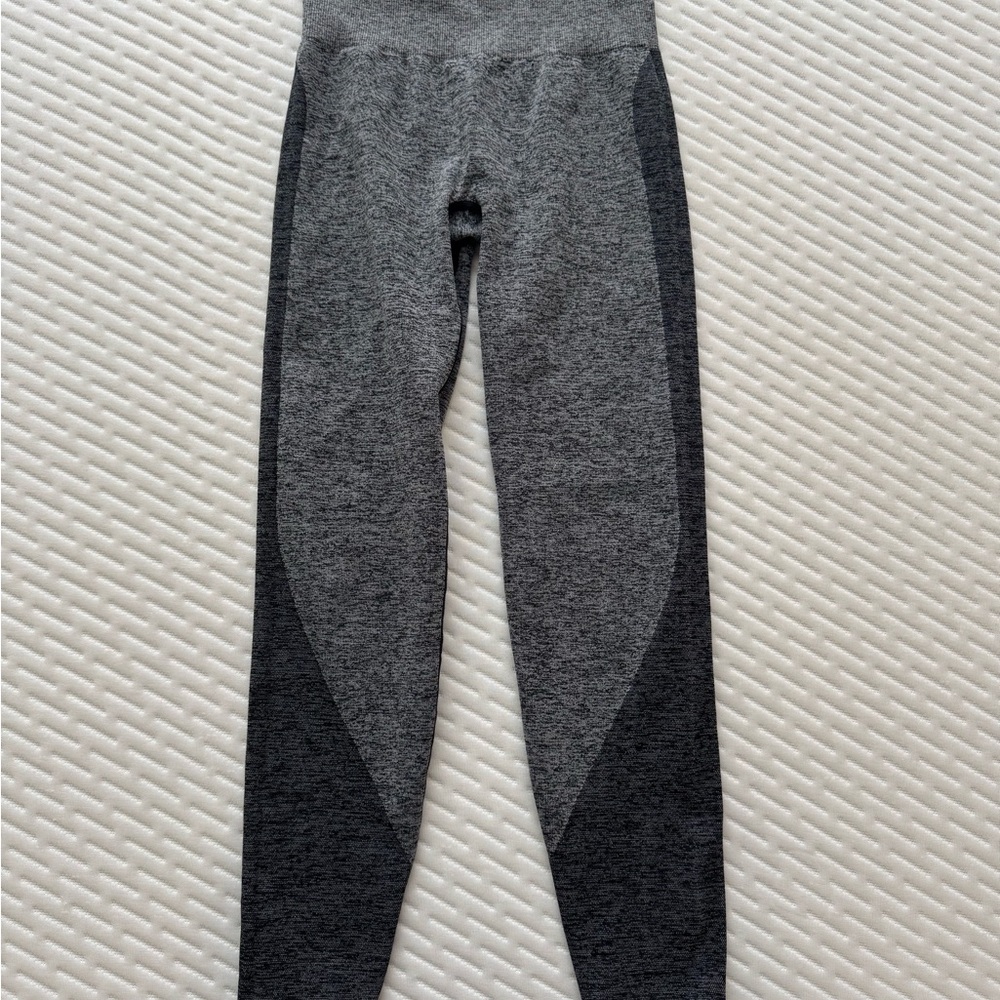 Victoria’s secret PINK Gray Leggings